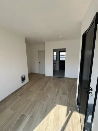 Vendo casa nova em condomínio Lorena 2 quartos bem localizada
