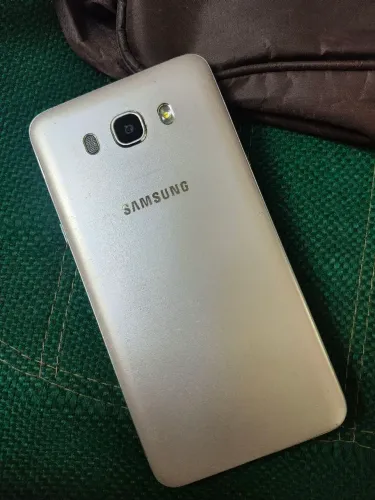 Samsung Galaxy J7 Metal