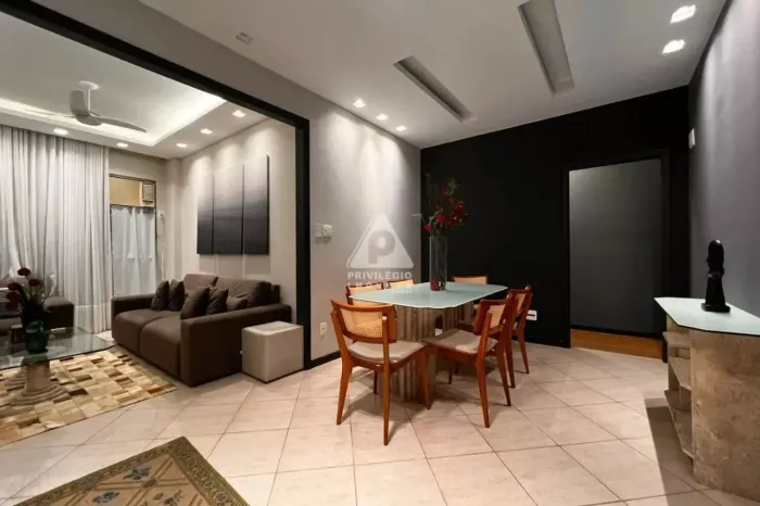 Apartamento 3 quartos com vaga em rua nobre do Posto 6! Piscina, salão de festas e churras