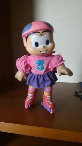 Boneca Monica de patins anos 90
