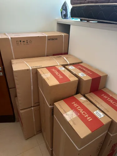 Ar condicionado Hitachi ( japonesa ) 24000 Btus inverter Wi-Fi nova