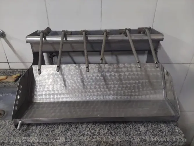 Envasadora em Inox Glória S.A. - 6 Bicos (Cachaça e Líquidos)