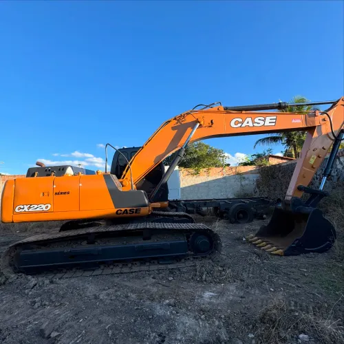 Escavadeira Hidrualica case cx220  