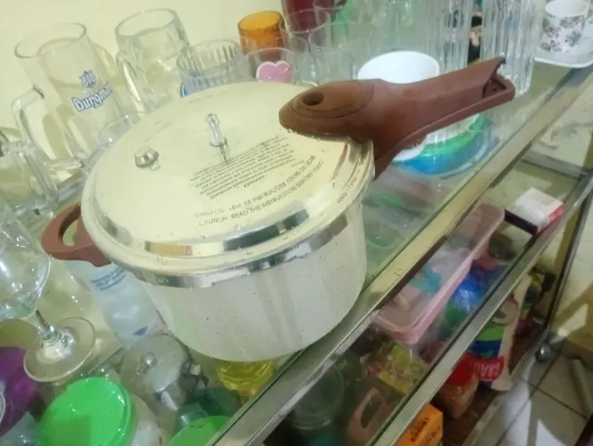 Panela de pressão Brinox cerâmica 4,2 litros 