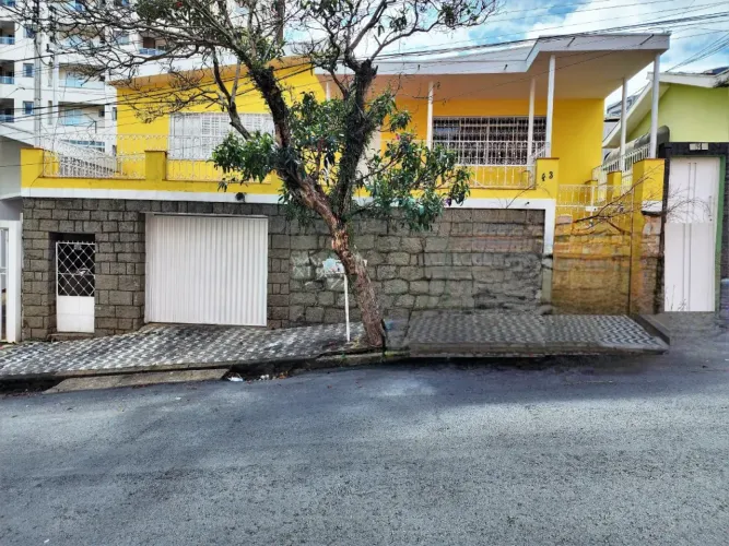 Excelente casa no centro de Poços de Caldas MG.