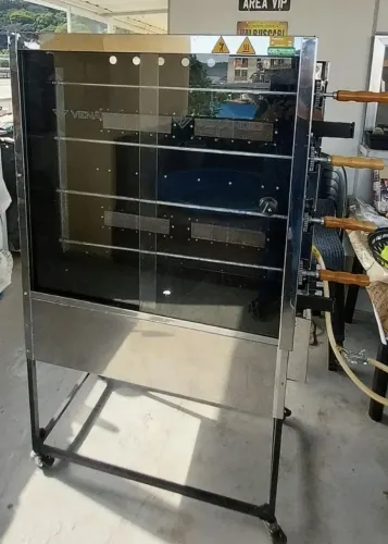 Máquina de assar frango muito nova!!