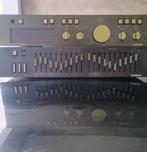 Amplificador + equalizador linha esotech