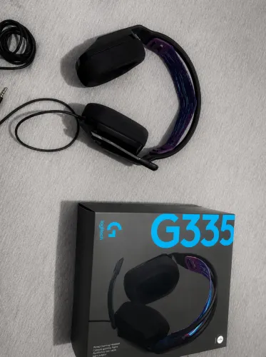 Fone logitech g335
