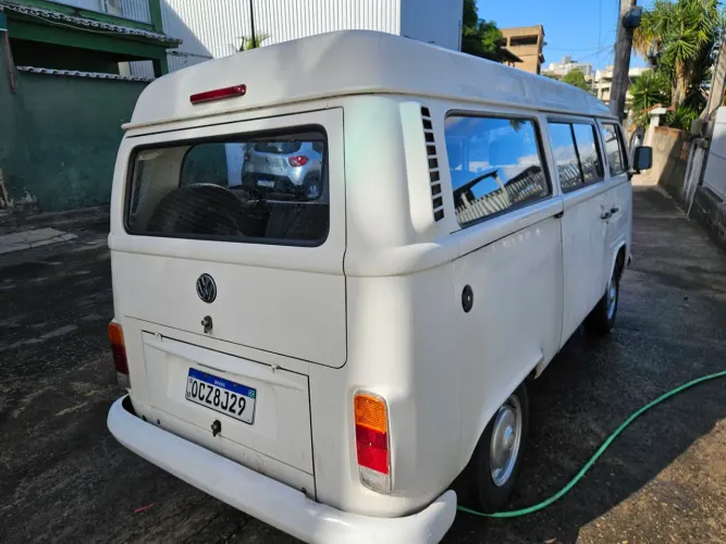 Volkswagen Kombi Standard 1.4 MI Total Flex 8V 2012