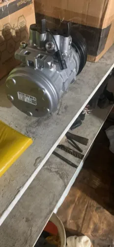 Compressor de ar - condicionado linha constellation