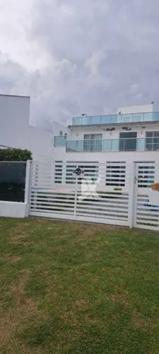 Casa beira mar em Pontal do Sul, com 4 dorm.+ piscina, para alugar, 200 m² por R$ 2.000/di
