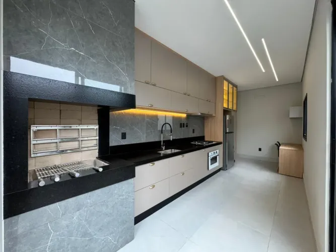 Casa mobiliado com 3 suites no Condominio Primor das Torres