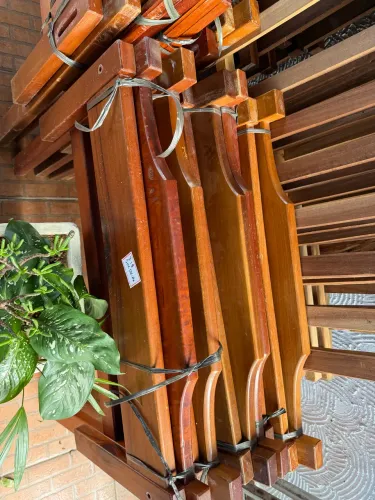 Cama de madeira maciça casal e solteiro 