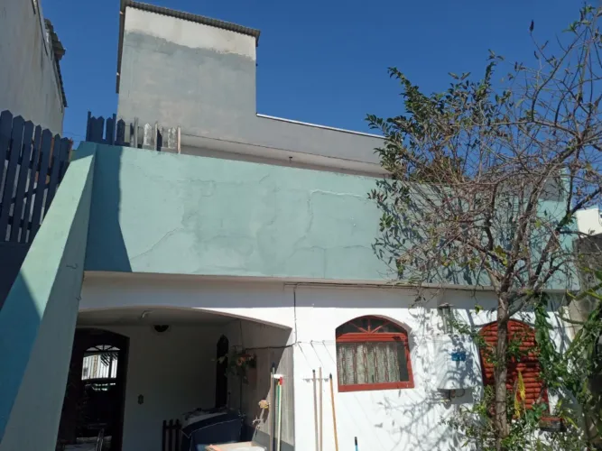 Casa residencial à venda no bairro Vila Hortolândia com 200 m² e 3 dormitórios/quartos