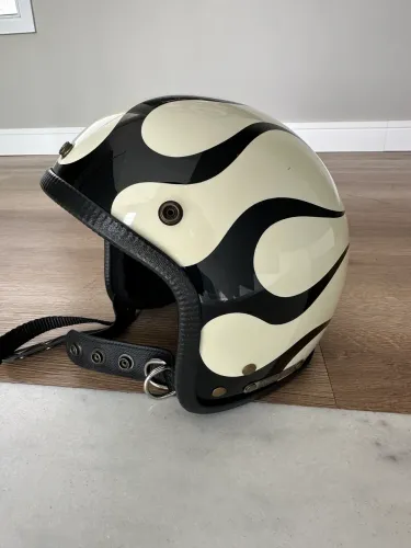 Capacete old school aberto