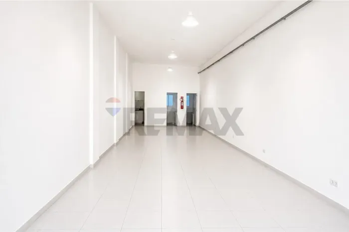 Oportunidade Comercial Imperdível em Peruíbe!