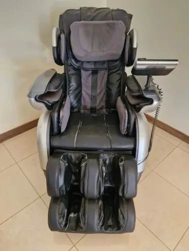 POLTRONA MASSAGEADIRA