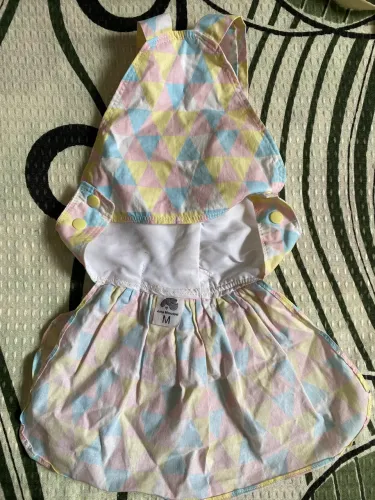 Roupa para cachorro.