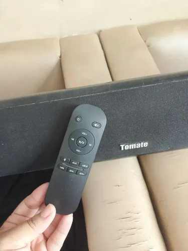 Caixa de som soundbar da marca Tomate