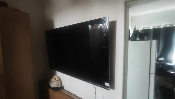 Vendo televisão 58 polegadas 1 ano de uso