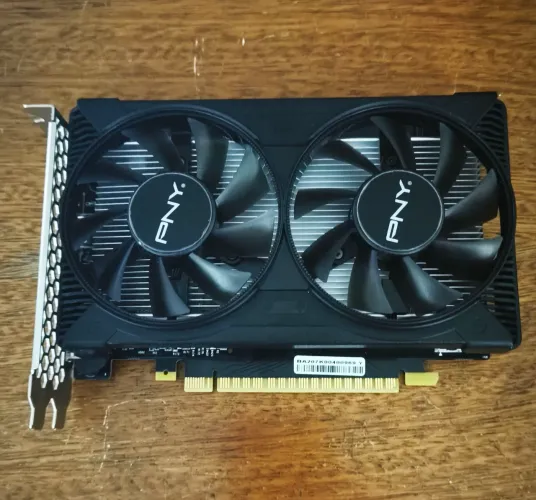 Geforce GTX 1650 - 4 GB PNY