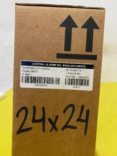 Central de alarme Ilumac 24 Laços nova na caixa