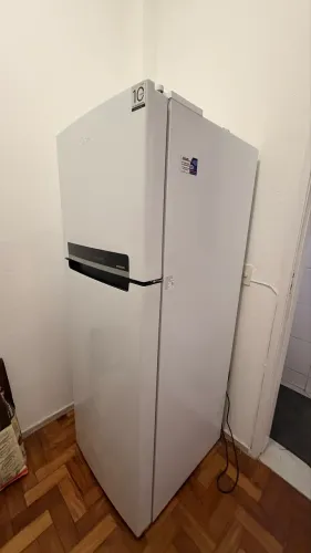 Vendo geladeira inverter