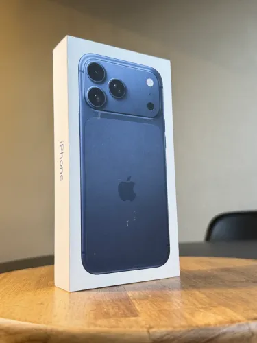 iPhone 17 PRO MAX 256GB Azul LACRADO