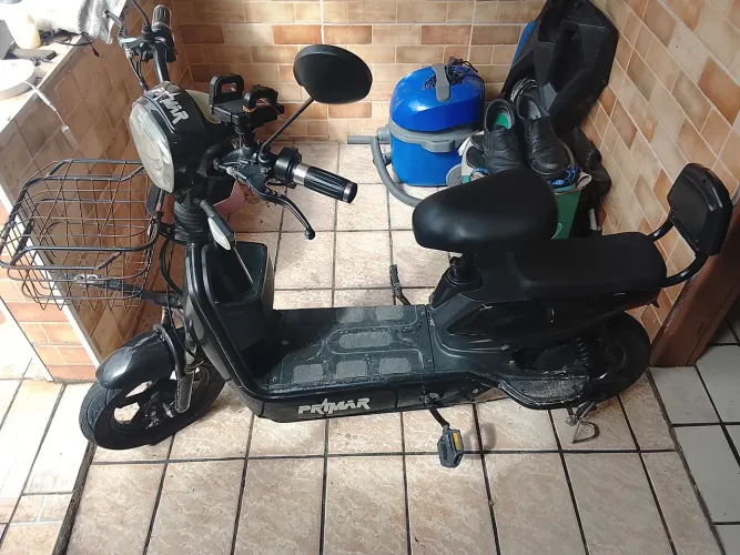 Vendo paguei 5.000 quero 2.200 aceito negócio ouro relógio