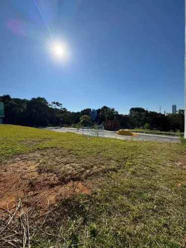 Terreno com 382,51m² em condomínio fechado no bairro Nova Esperança em Balneário Camboriú
