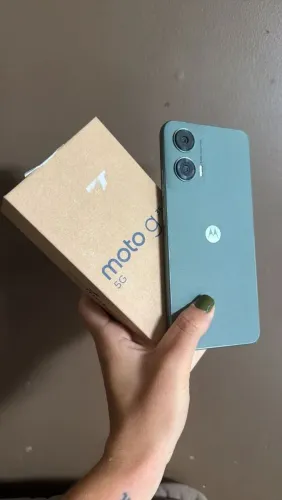 Moto g35 5 g com nota fiscal e pouco tempo de uso/ aparelho completo e impecável