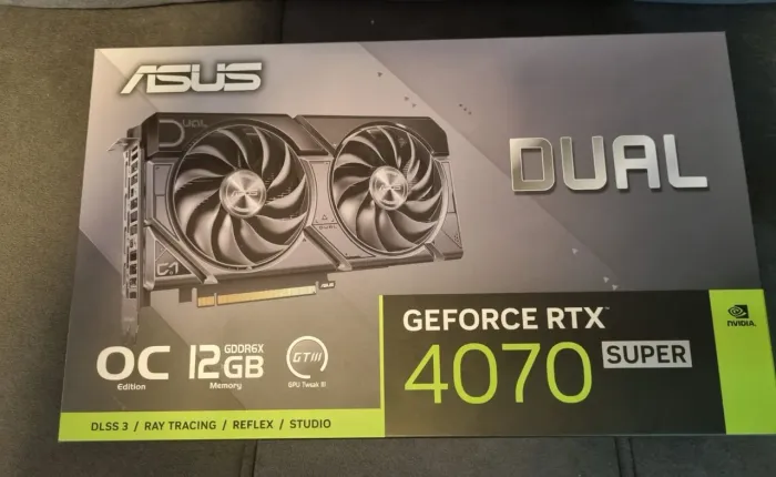 Rtx 4070super asus 