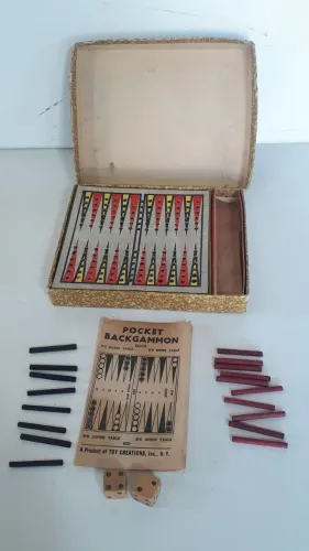 Antigo jogo de gamão de bolso Toy Creations peça vintage - Made in USA