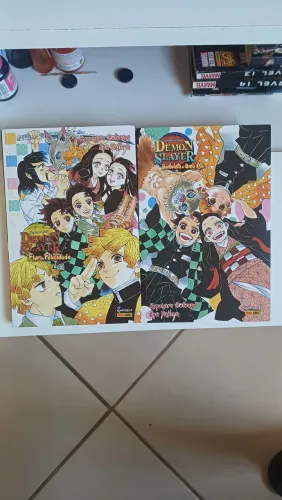 Livros de demon slayer - flor da felicidade e borbotela de uma asa