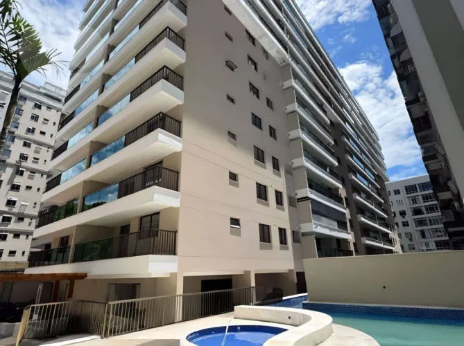 Em frente a Rua Ator Paulo Gustavo - TERRAMARINE: 2 Quartos, Andar Alto e Vista para a Pis