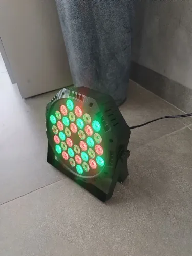 Aluguel de Canhão de Luz de Led (36 Leds)