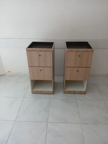 criado mudo ,altura dupla p laterais de cama