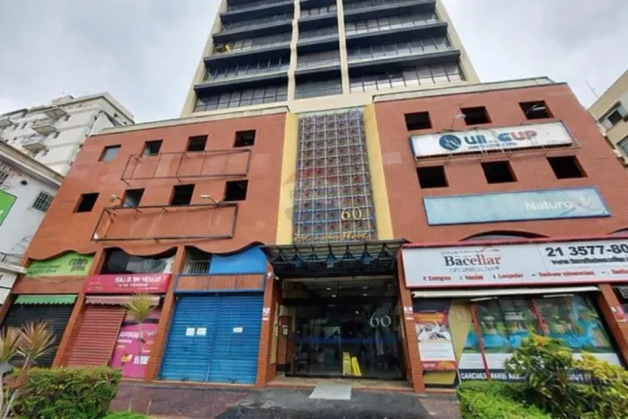 Loja para locação, com 42m², por R$ 800,00, no Méier, Rio de Janeiro, RJ.