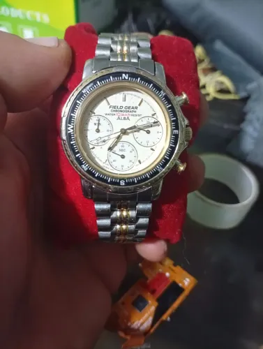Relógio cronógrafo Seiko Alba Pilot: equipamento de campo vintage, fabricado no Japão