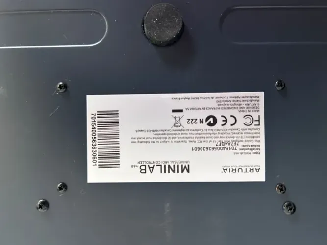 Teclado Controlador Arturia Minilab Mkll