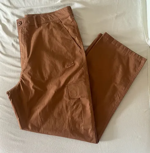 Calça Nike cargo