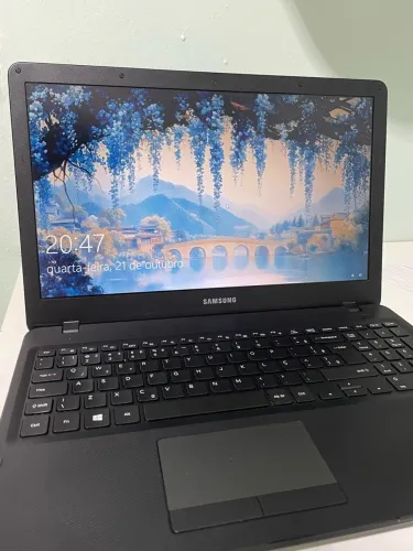 Notebook Samsung Essentials