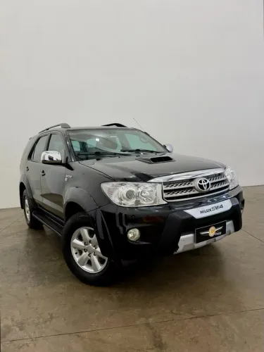 Toyota Hilux SW4 SRV D4-d 4X4 3.0 TDI Dies. AUT 2011