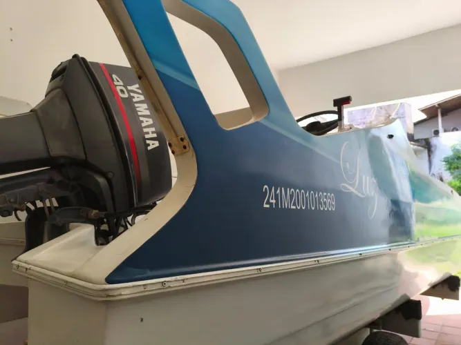 Jangada de fibra 8 lugares - Motor 40hp
