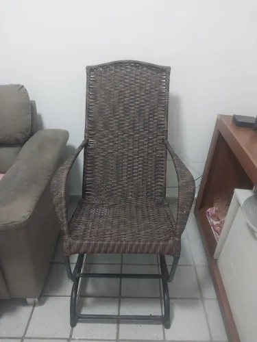 Cadeira de balanço 150 reais 83 9 *