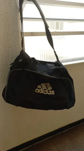 Bag ADIDAS -$ 250.00 - contato *7