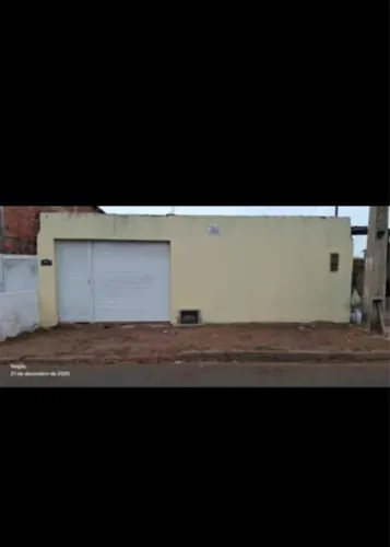 Vendo uma casa. Rua Salvador 19 residencial Maria Aragão