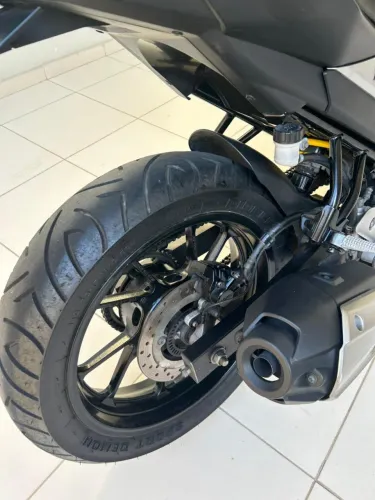 Yamaha FZ25 2023 Baixa Quilometragem, Impecável e Pronta para Rodar! ?