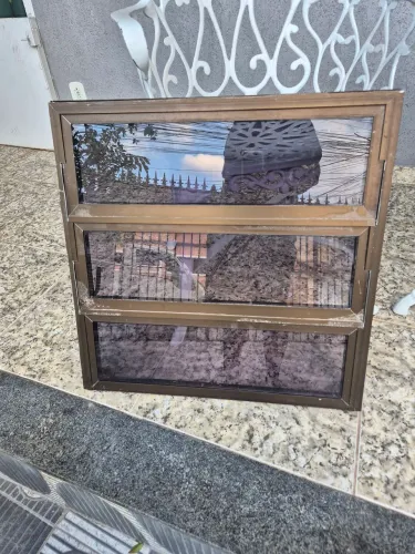 Janela para banheiro 0,60x0, 60cm