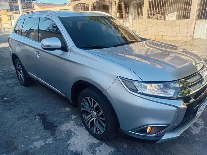 Mitsubishi Outlander 2.0 16V 160cv Aut. 2017